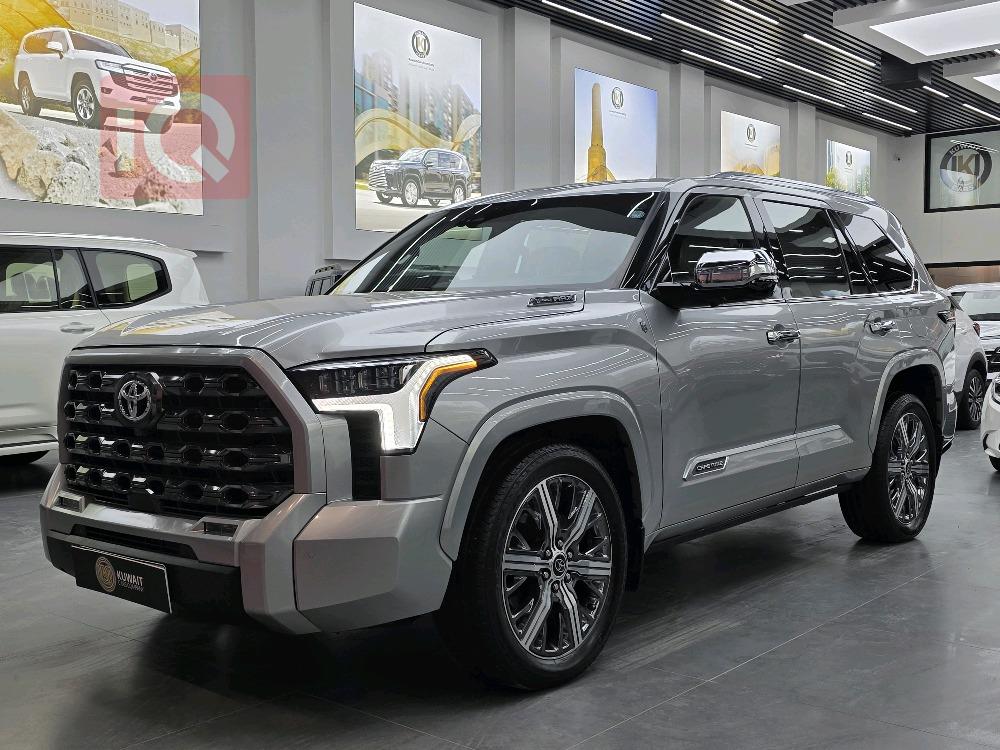 Toyota Sequoia